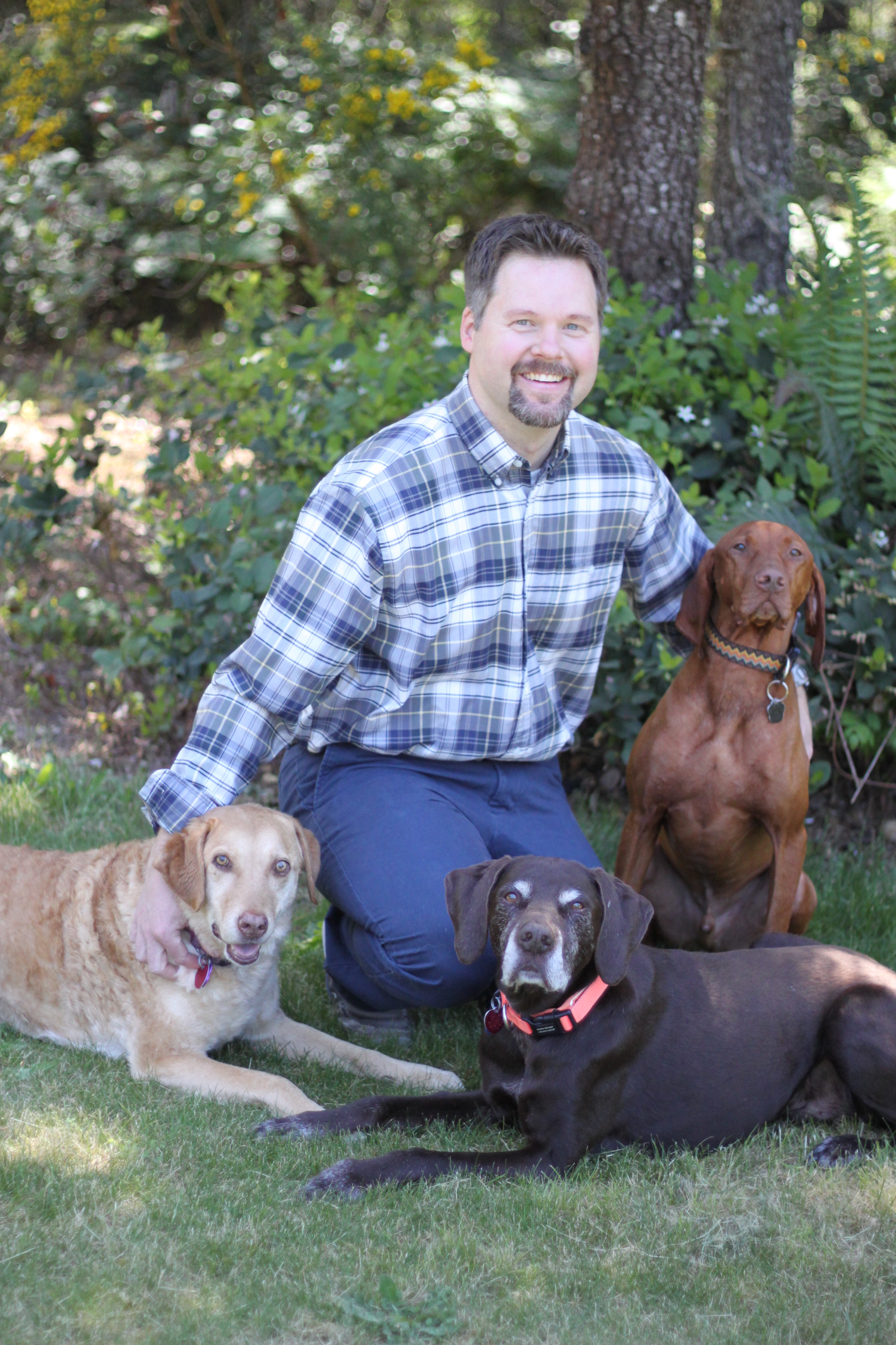 Ponderosa Veterinary Hospital Our Staff